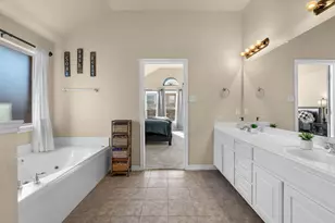 812 Sugar Hill Ave, Cleburne, TX 76033 - Photo 13