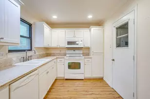 856 Broadway Ave, Euless, TX 76040 - Photo 15