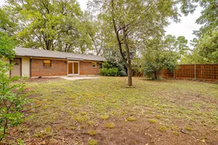 856 Broadway Ave, Euless, TX 76040 - Photo 33