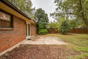 856 Broadway Ave, Euless, TX 76040 - Photo 29