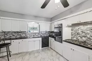 910 Rockwall St, McKinney, TX 75069 - Photo 11