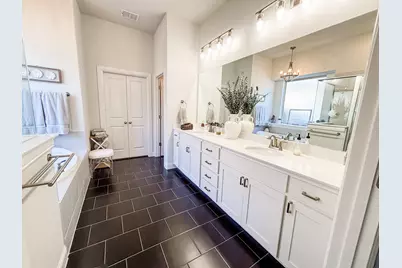 318 Osage Court, Krum, TX 76249 - Photo 11