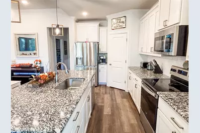 318 Osage Court, Krum, TX 76249 - Photo 5