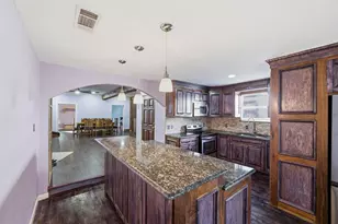 2734 Fordham Rd, Dallas, TX 75216 - Photo 11