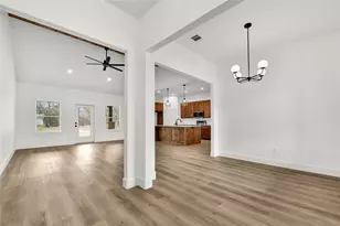 323 Rita Rdg Ct, Millsap, TX 76066 - Photo 7