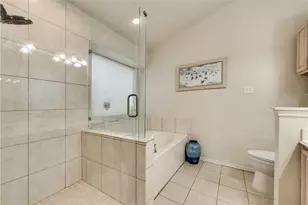 2114 Carnation Ct, Garland, TX 75040 - Photo 3