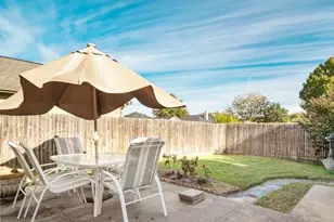 2114 Carnation Ct, Garland, TX 75040 - Photo 5