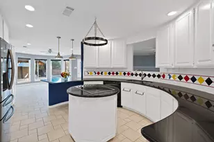 2804 Wood Wind Dr, Pantego, TX 76013 - Photo 15