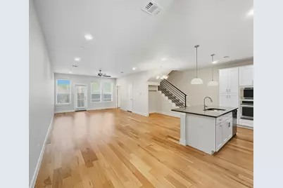 5704 Woodlands Drive, The Colony, TX 75056 - Photo 5