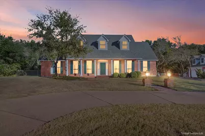 404 Greenwood Lane, Waco, TX 76705 - Photo 1