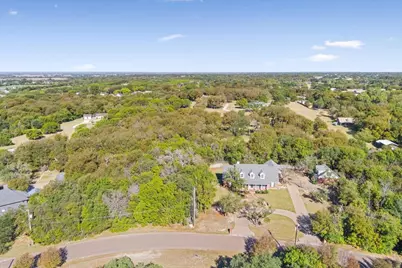 404 Greenwood Lane, Waco, TX 76705 - Photo 3