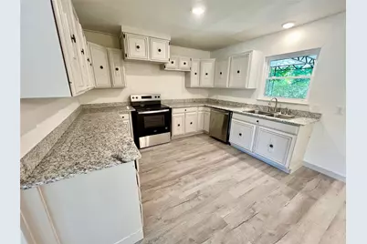 611 Hickory, Hughes Springs, TX 75656 - Photo 13