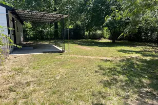 611 Hickory, Hughes Springs, TX 75656 - Photo 7