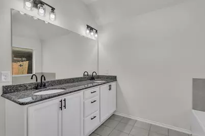 829 Lake Woodland Drive, Little Elm, TX 75068 - Photo 17