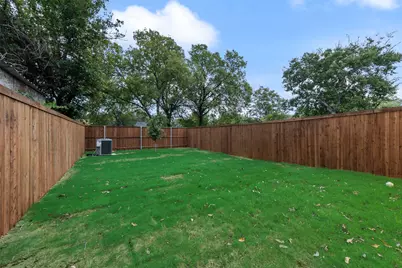 219 W Yarmouth Street, Dallas, TX 75208 - Photo 23