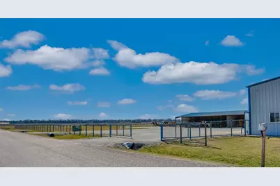 510 Locust Street, Whitesboro, TX 76273 - Photo 9