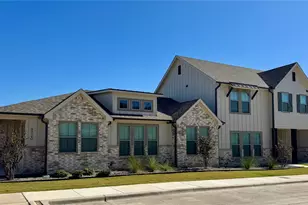 9720 Thorncrown Ln, Fort Worth, TX 76179 - Photo 3