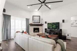 5121 Shallow Pond Dr, Little Elm, TX 76227 - Photo 11