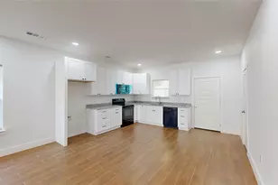 1615 Poplar St, Dallas, TX 75215 - Photo 9