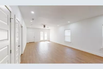 1615 Poplar Street, Dallas, TX 75215 - Photo 7