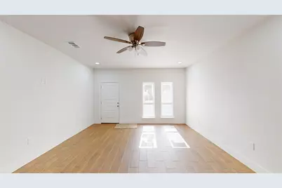 1615 Poplar Street, Dallas, TX 75215 - Photo 3