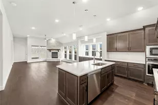 169 Creekside Dr, Sanger, TX 76266 - Photo 9