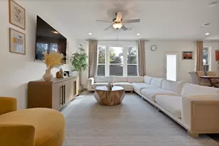 762 Creekwater Ln, Garland, TX 75043 - Photo 3