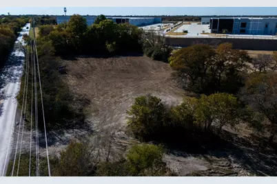 7909 Liberty Grove Road, Rowlett, TX 75089 - Photo 9
