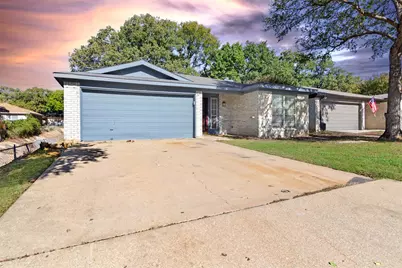 1122 Glen Creek Drive, Mansfield, TX 76063 - Photo 1