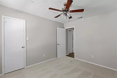 1122 Glen Creek Drive, Mansfield, TX 76063 - Photo 17