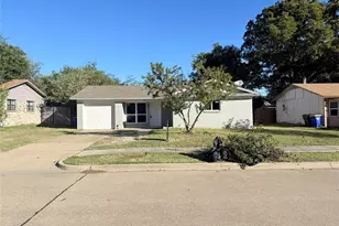 5713 Emerson Dr, Watauga, TX 76148 - Photo 1