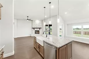 315 Spring Cir, Red Oak, TX 75154 - Photo 21