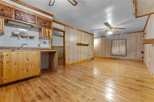 524 S Preston St, Wolfe City, TX 75496 - Photo 17