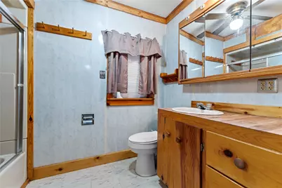 524 S Preston Street, Wolfe City, TX 75496 - Photo 19