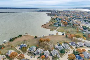 8810 Edgelake Trail, Rowlett, TX 75088 - Photo 15