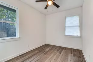 2117 Beaumont St, Grand Prairie, TX 75051 - Photo 17