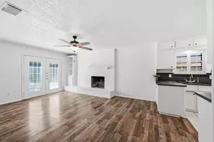 6320 Lunar Dr, Edgecliff Village, TX 76134 - Photo 7