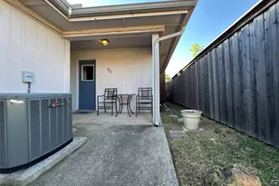 724 Cory St, Grapevine, TX 76051 - Photo 15