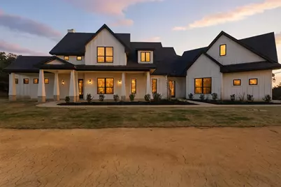 1552 Lakeridge Boulevard, Sunset, TX 76270 - Photo 1