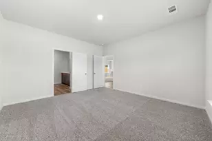 4245 Lava Frst Dr, Dallas, TX 75241 - Photo 11