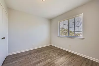 1885 Cliff View Drive, Lewisville, TX 75077 - Photo 21