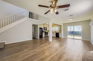 1885 Cliff View Dr, Lewisville, TX 75077 - Photo 7