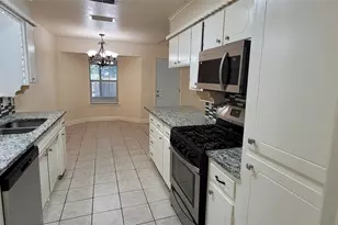 801 Redbud St, Crowley, TX 76036 - Photo 11