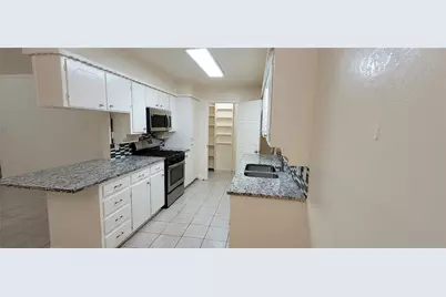 801 Redbud Street, Crowley, TX 76036 - Photo 9