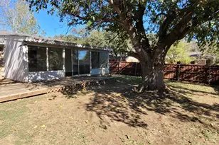 801 Redbud St, Crowley, TX 76036 - Photo 27