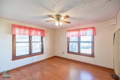 405 S Hinton Street, Benjamin, TX 79505 - Photo 5