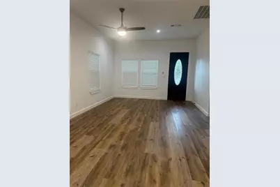 2715 Grafton Avenue, Dallas, TX 75211 - Photo 3