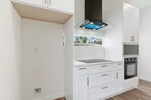 1719 May St, Fort Worth, TX 76110 - Photo 11