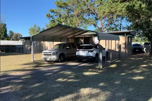 408 Leathers Ln, Jewett, TX 75846 - Photo 3