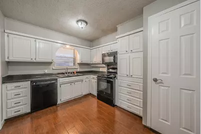 1700 Brookhaven Street, Cleburne, TX 76033 - Photo 9